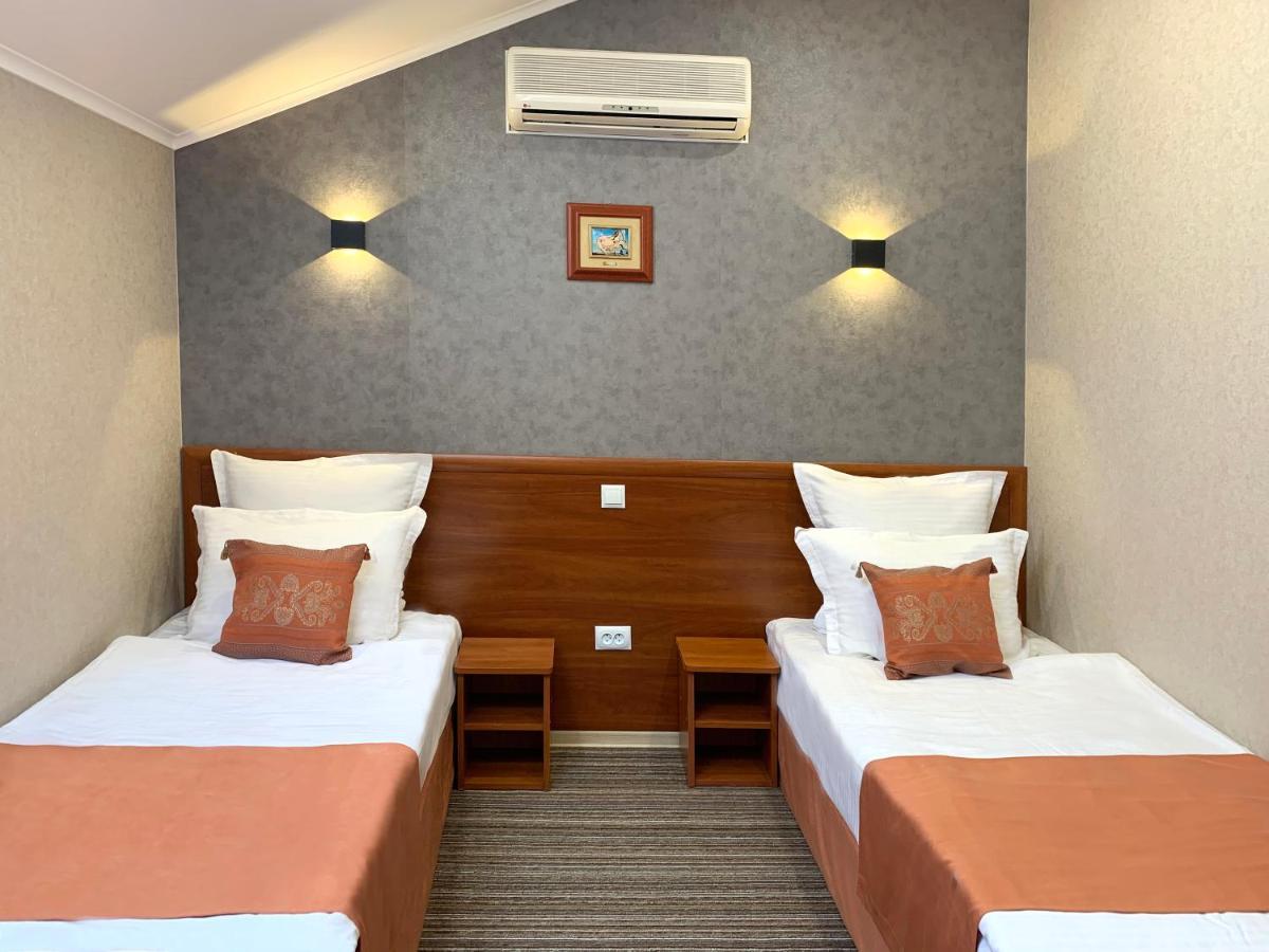 Economy Room In Hotel Eney Lviv Dış mekan fotoğraf