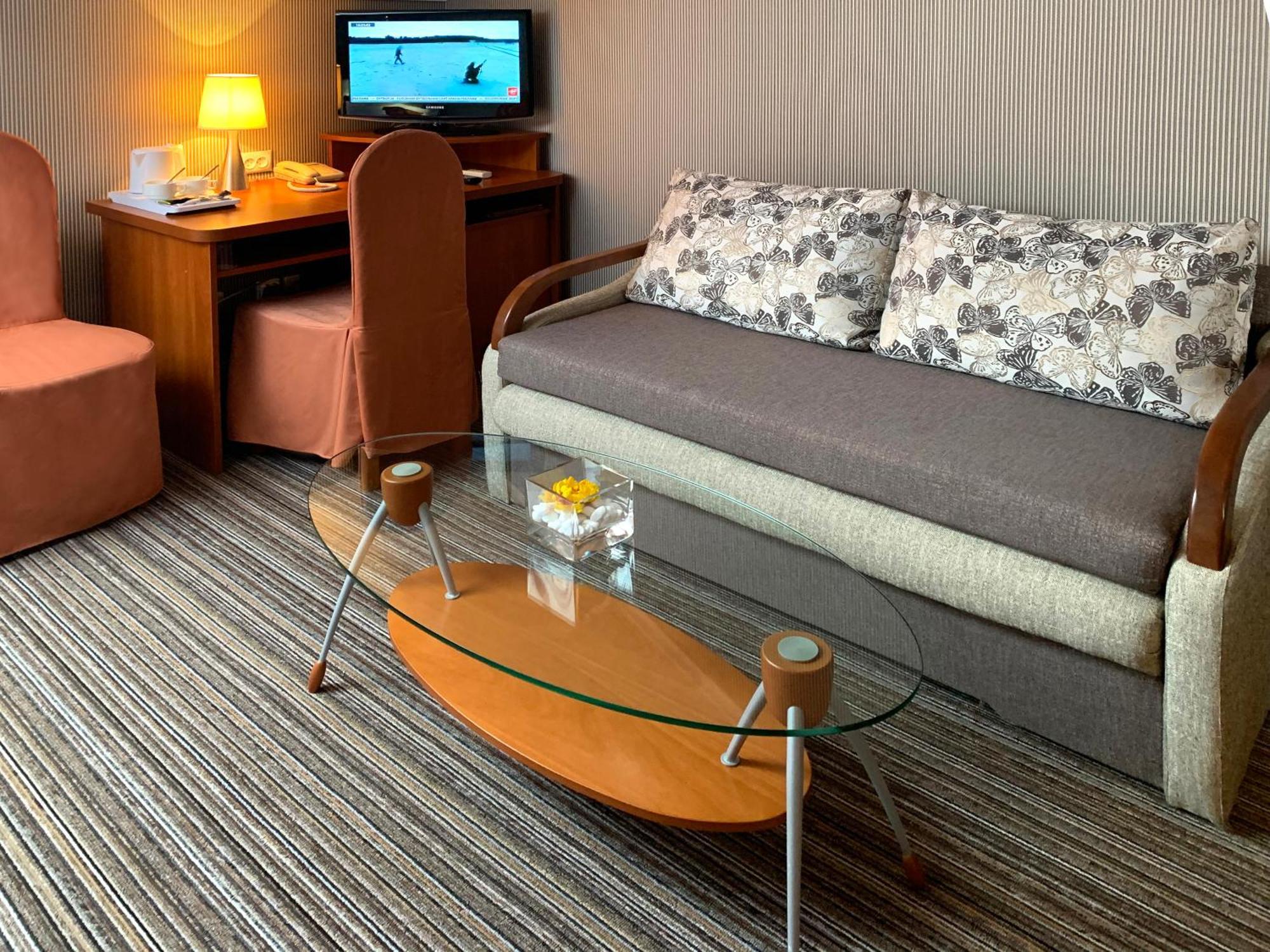 Economy Room In Hotel Eney Lviv Dış mekan fotoğraf