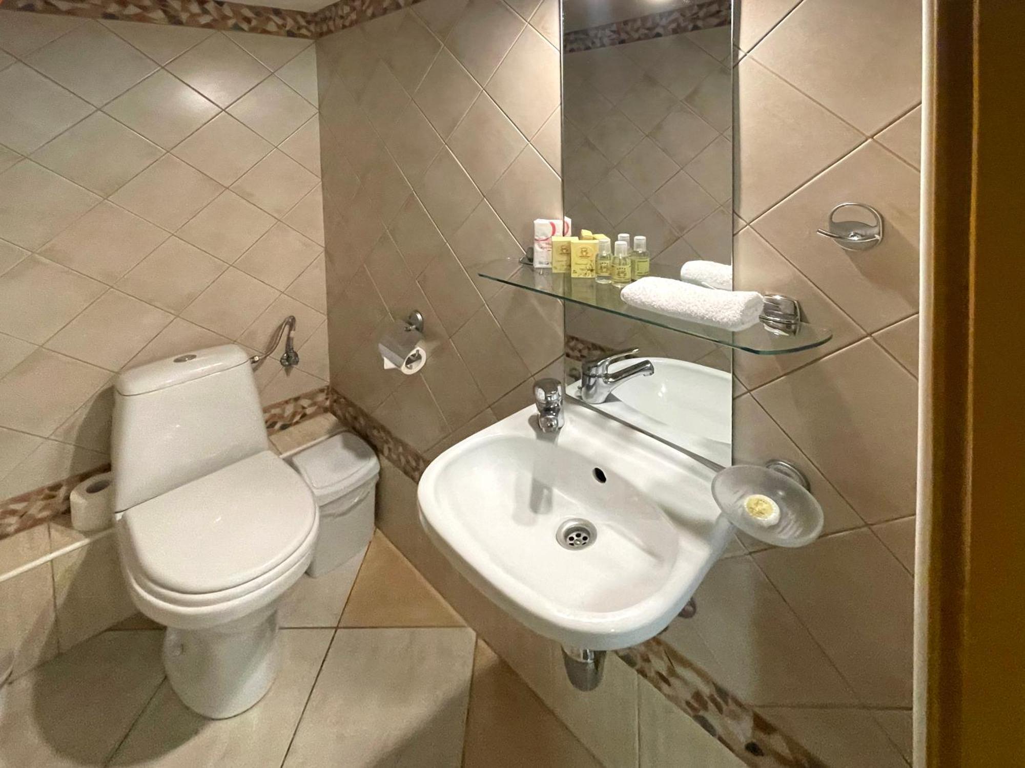 Economy Room In Hotel Eney Lviv Oda fotoğraf